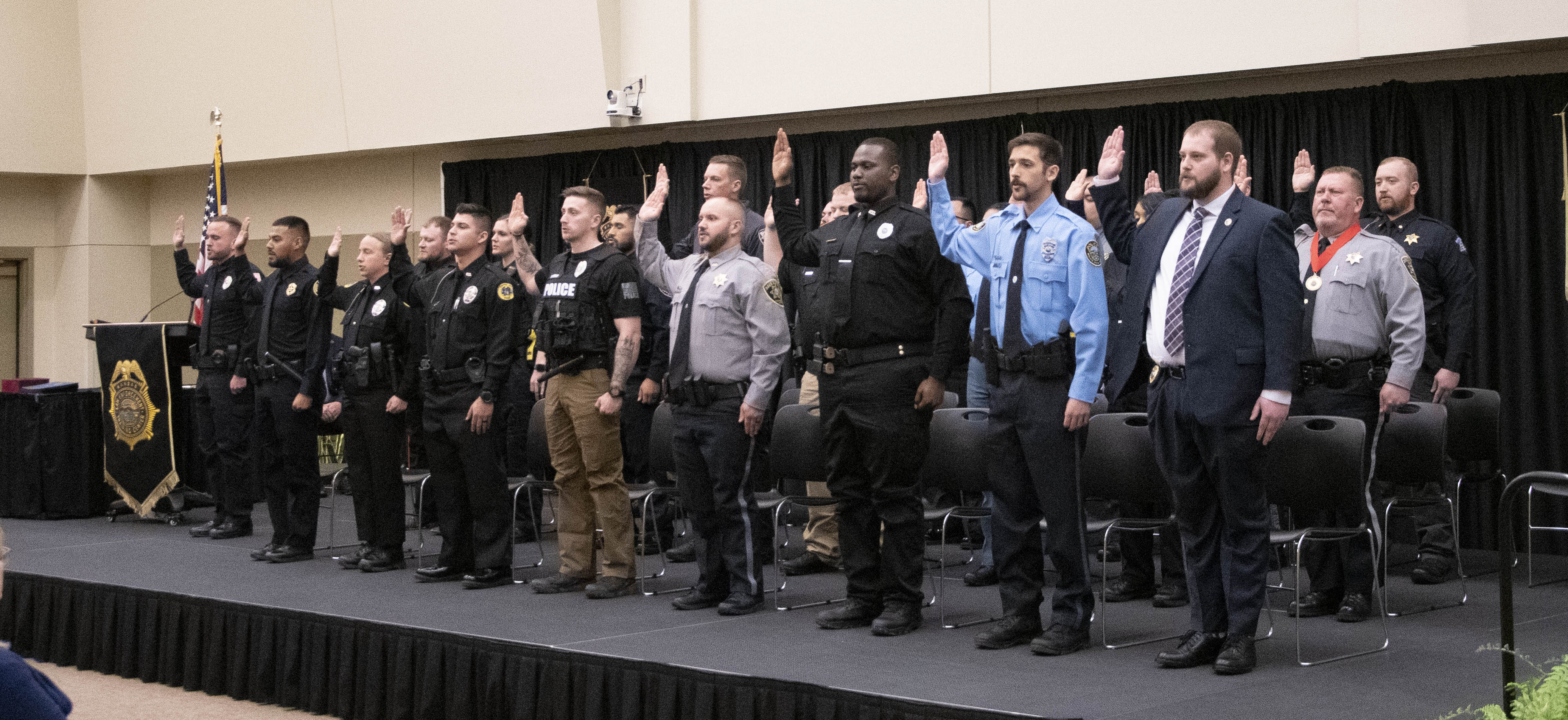 The 290th basic training class recites the oath of office.